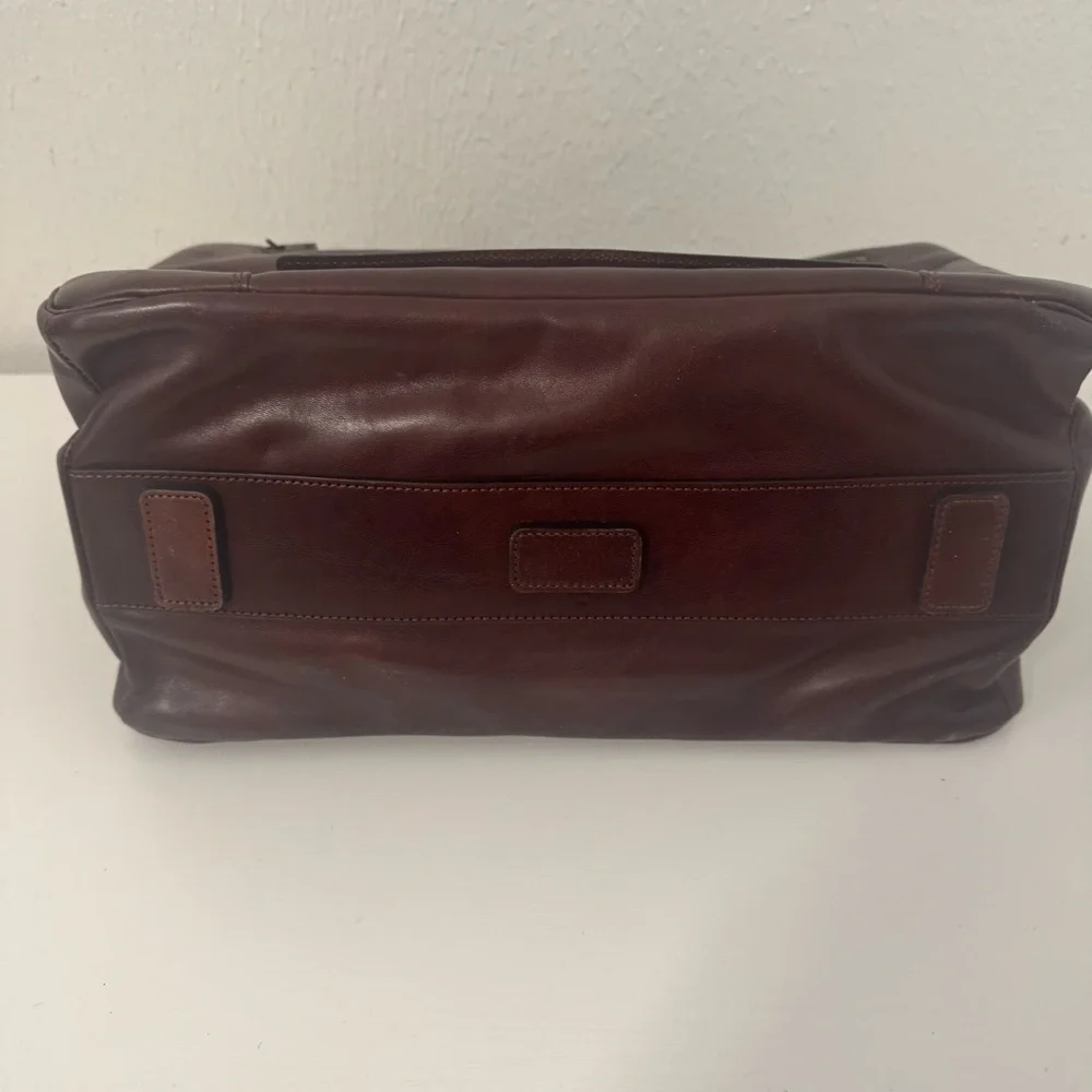 Bosca Dolce Chestnut Brown Leather Briefcase with Top Handle (Key) NWOT Doctors